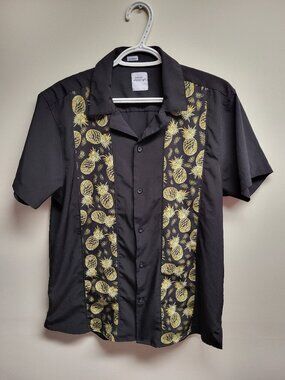 Essex Crossing Black Pineapple Shirt Men's M